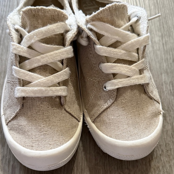 Casual Cavas Shoes - Beige - Picture 10 of 10